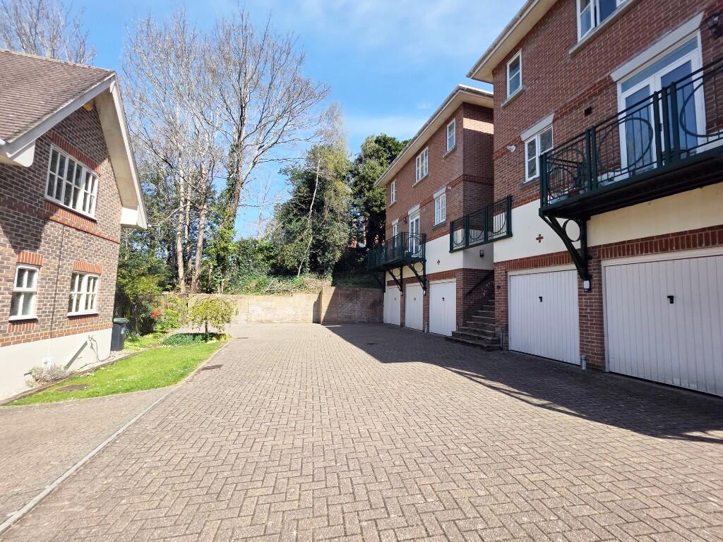 Garage Area