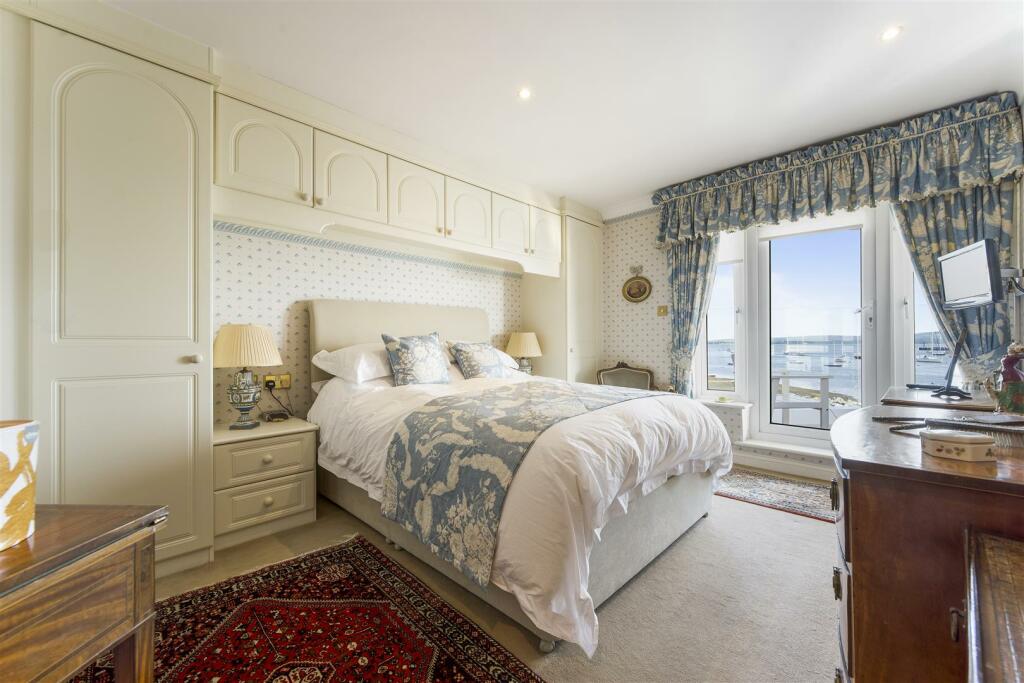 110 Moriconium Quay-11.jpg