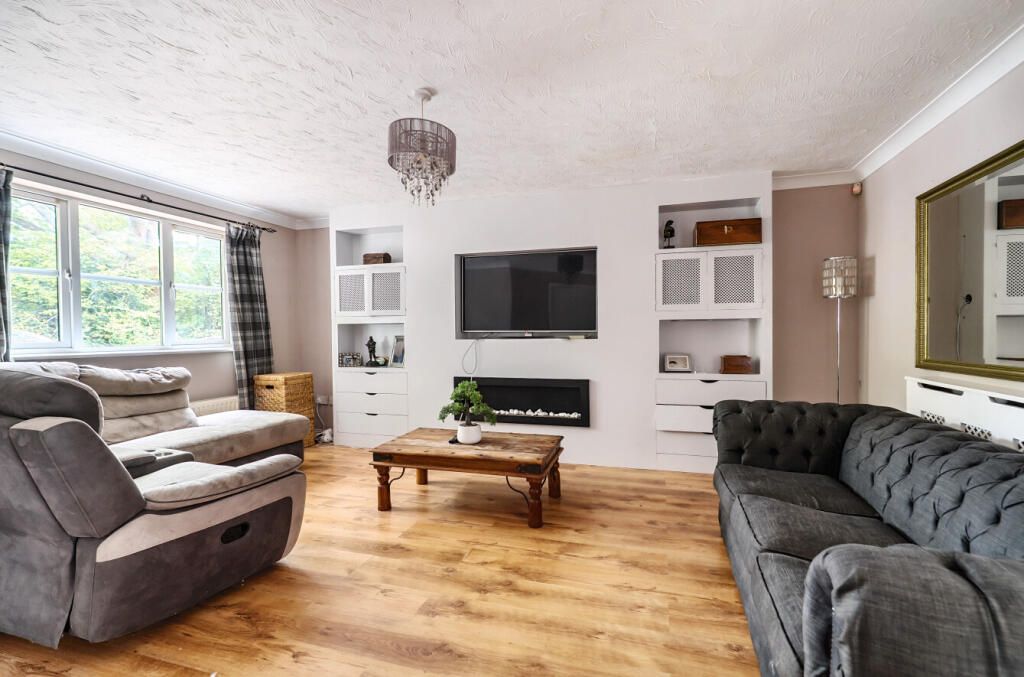 1336713-3-68a728f...