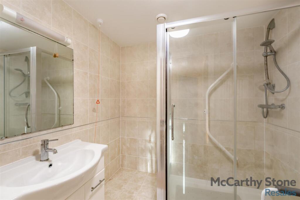 8674139-interior04.jpg