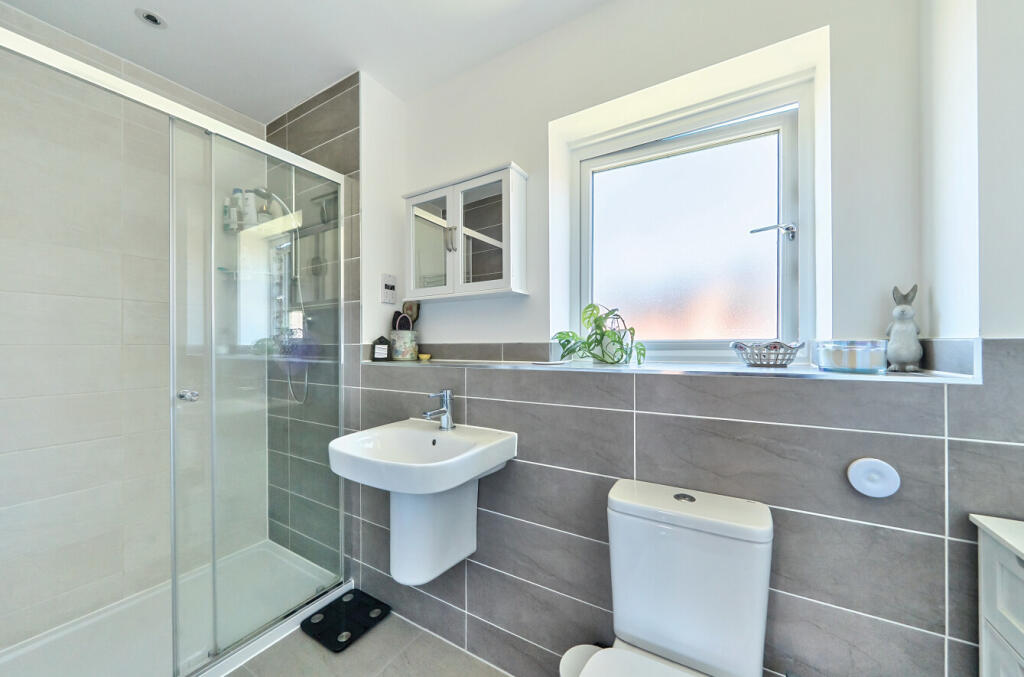 1321309-12-686fb2...