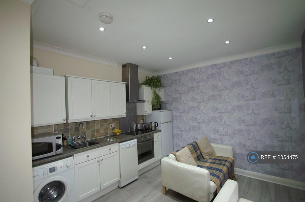 Kitchen/Sitting Room