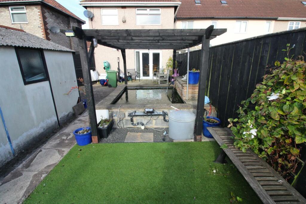 Rear Garden 2.JPG