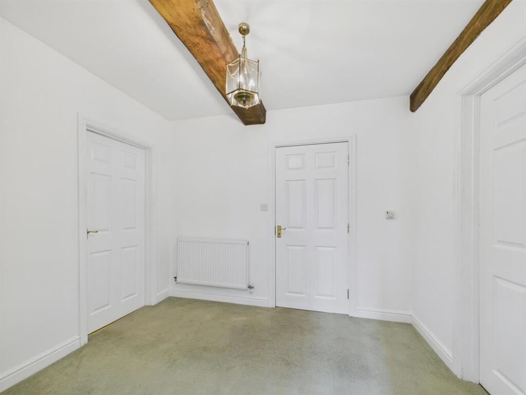 Reception room other side