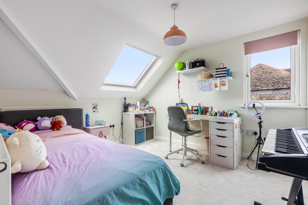 A15 - 25 St Marys Park, Paignton - 250828