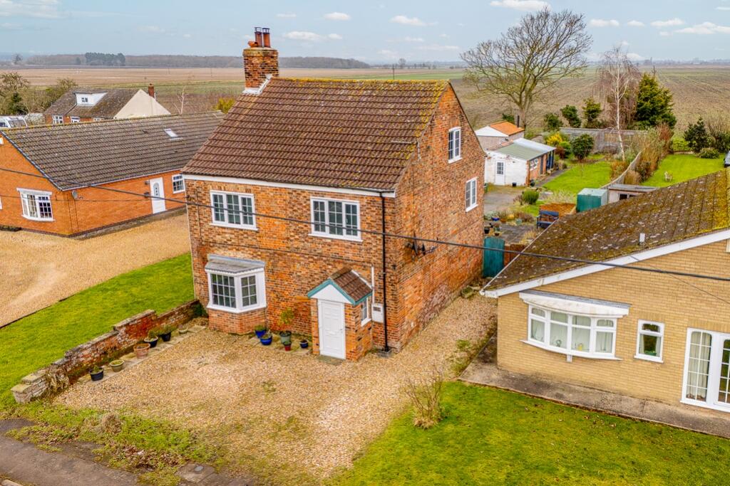 Hawthorns (New Bolingbroke)-1