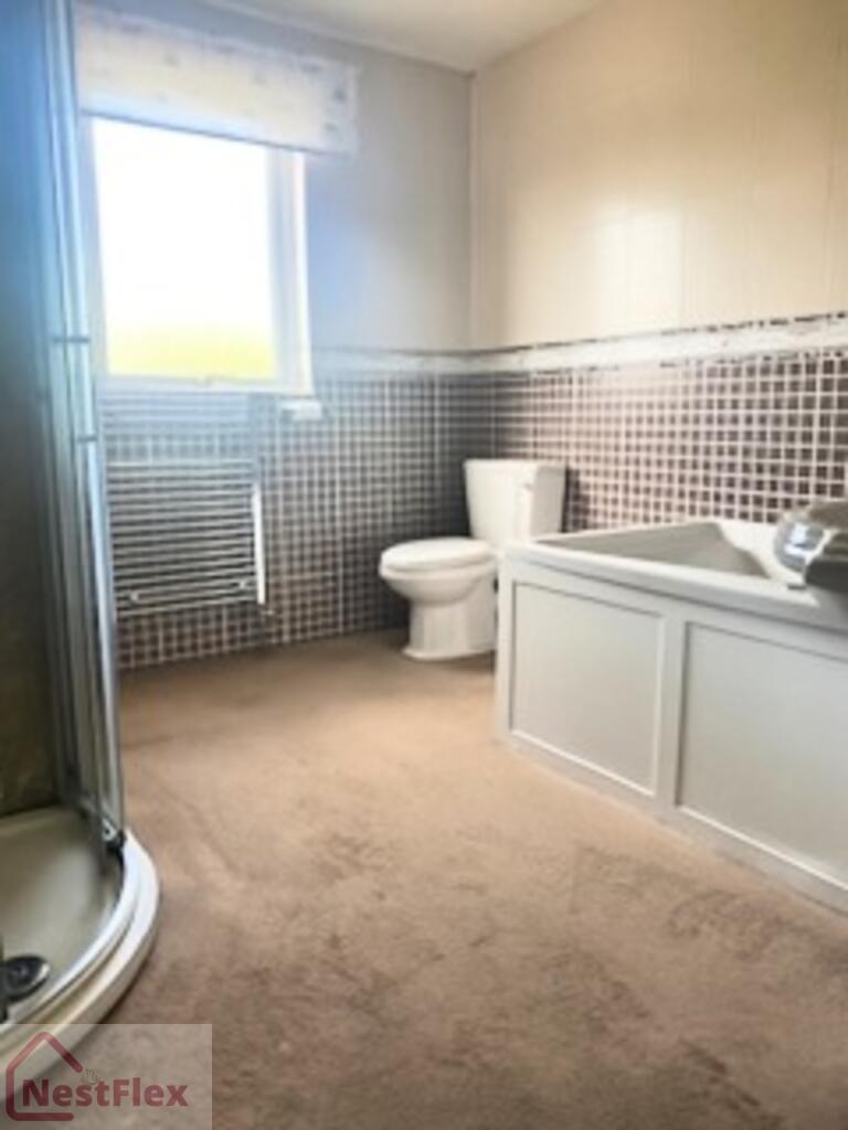 bathroom 2.JPG