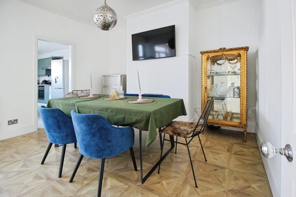 Lightfoot Street,...