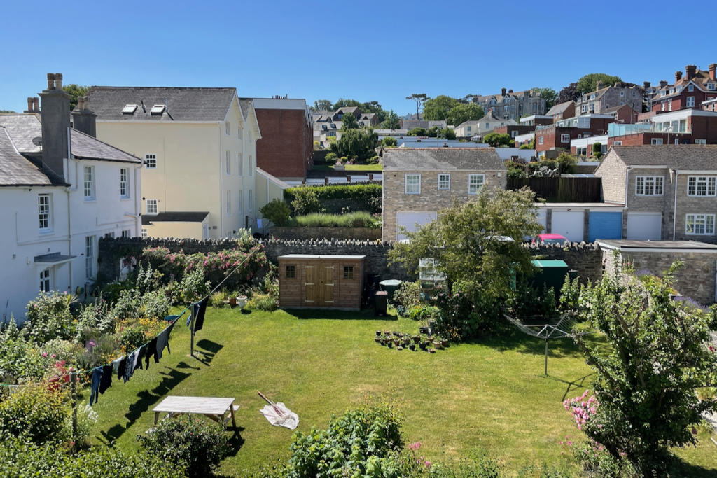 Southerly Views