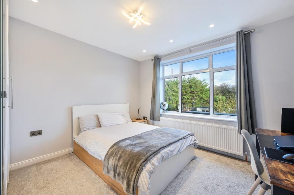 ARDROSSAN GARDENS (21).jpg