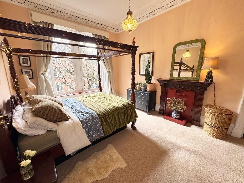 Bedroom 1 (2)