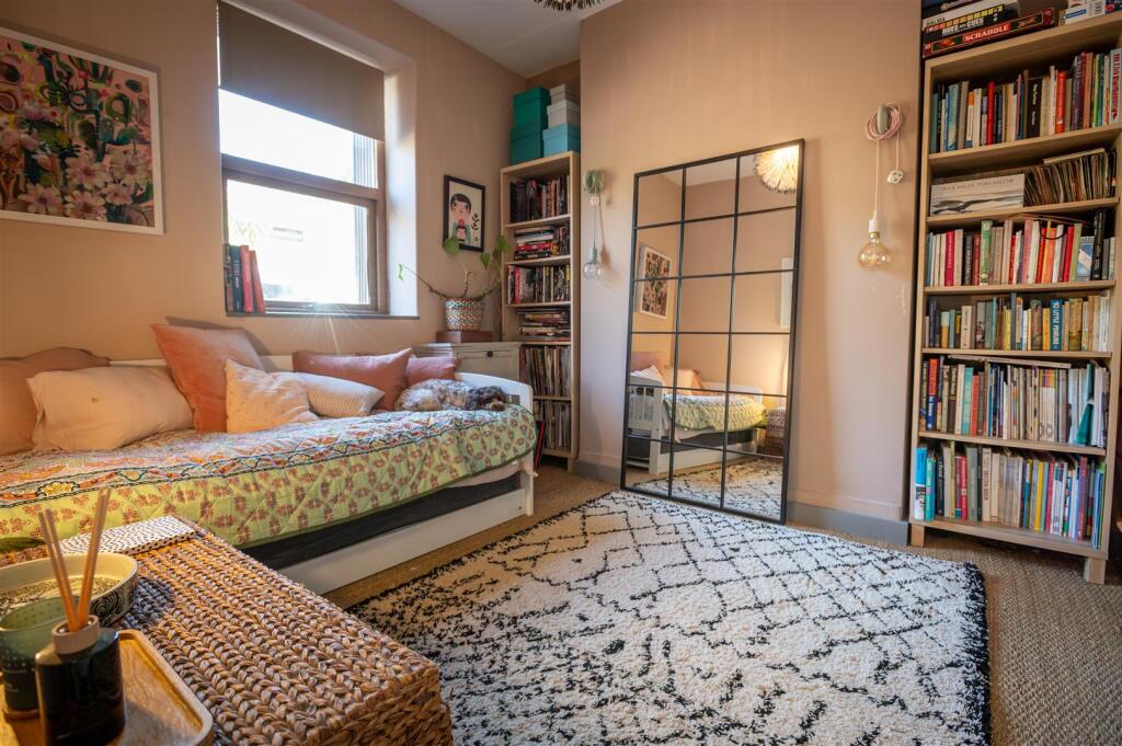Bedroom 3 Study