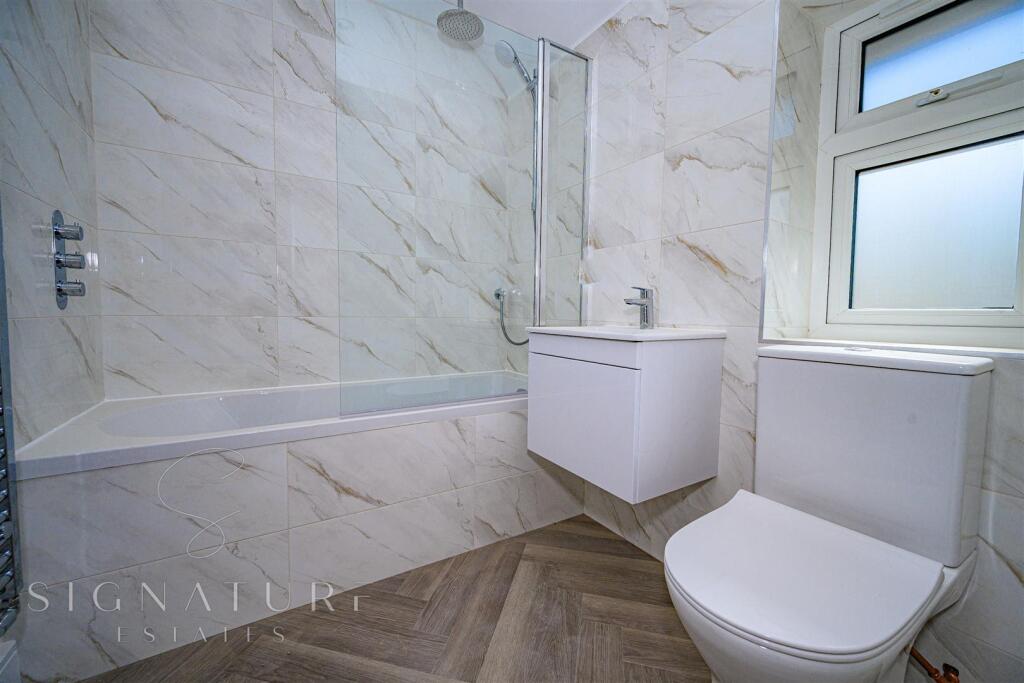 Main Bathroom