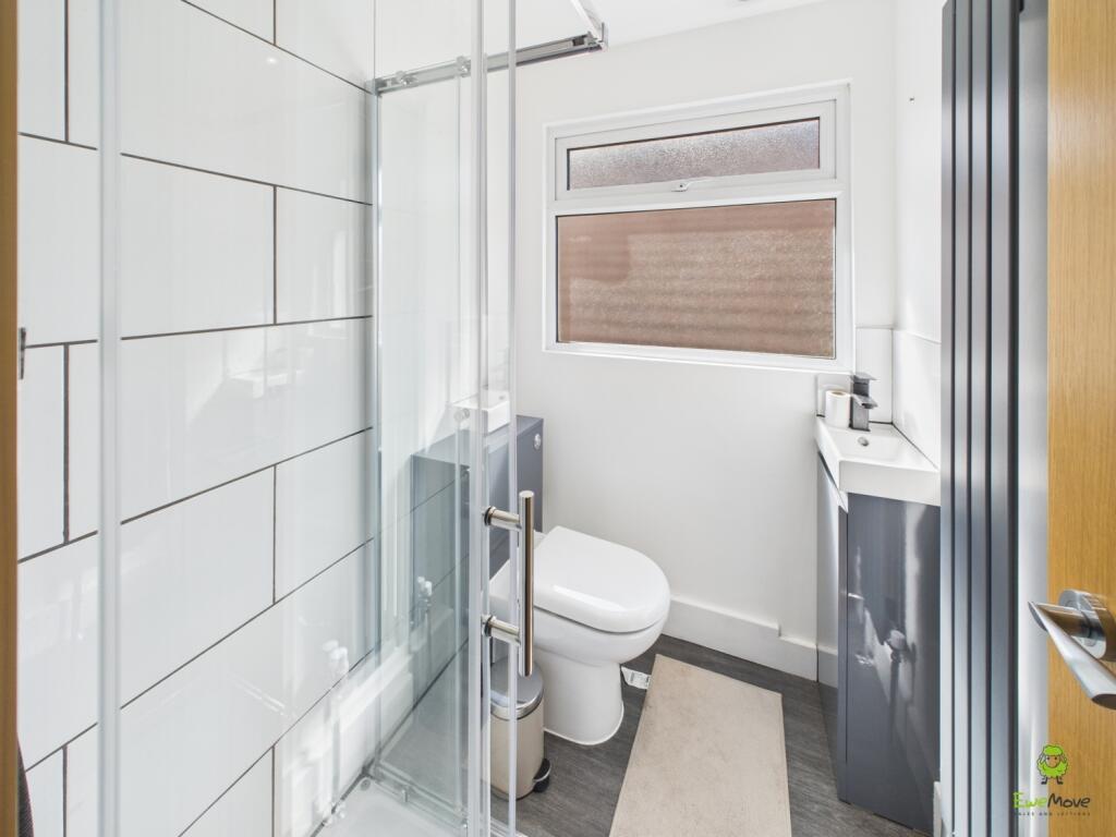  Presented by Nicoleta at EweMove Bexleyheath and 