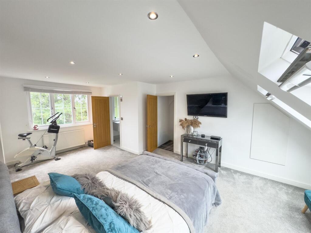 Prinicpal Bedroom Suite (1).jpg