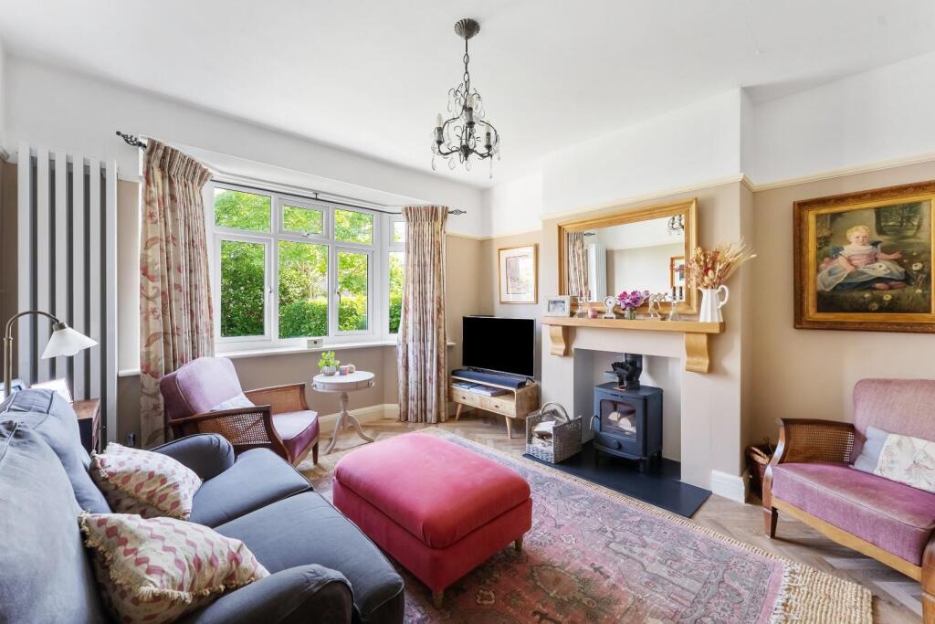 7 - sitting room.jpg