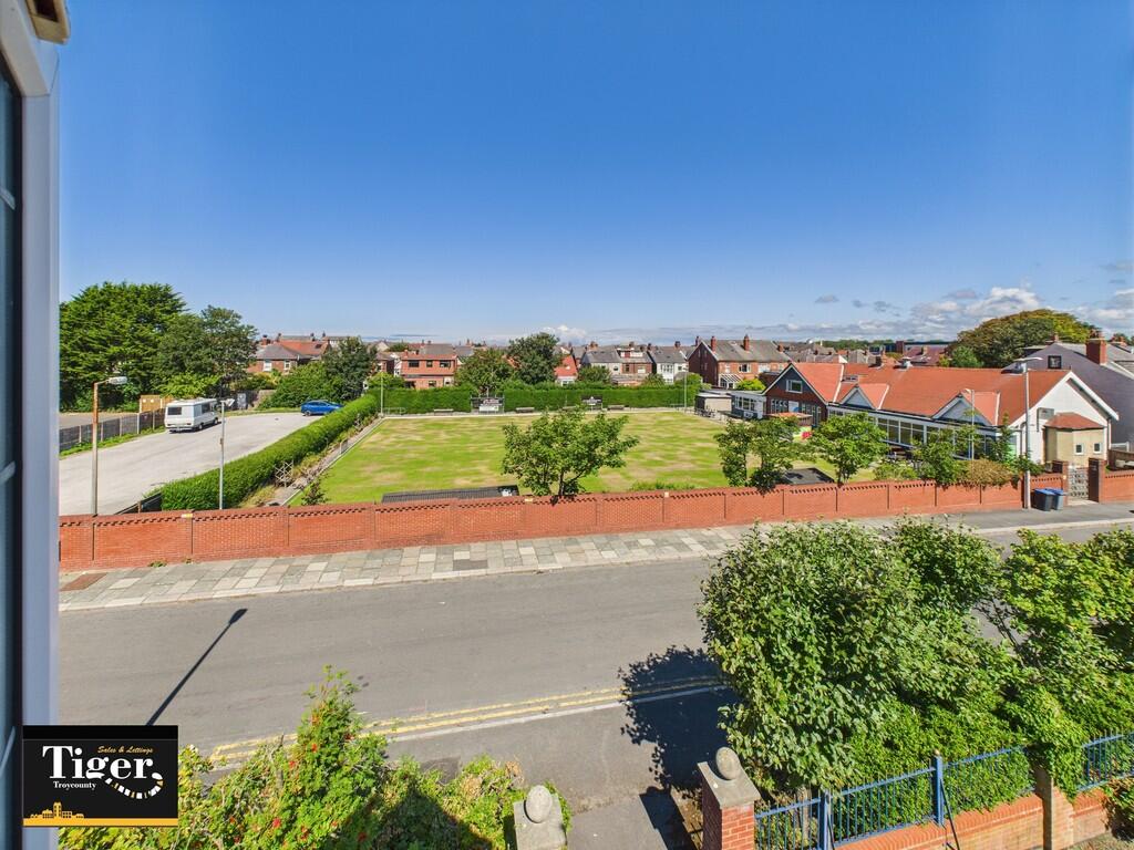 CAM02176G0-PR0675...