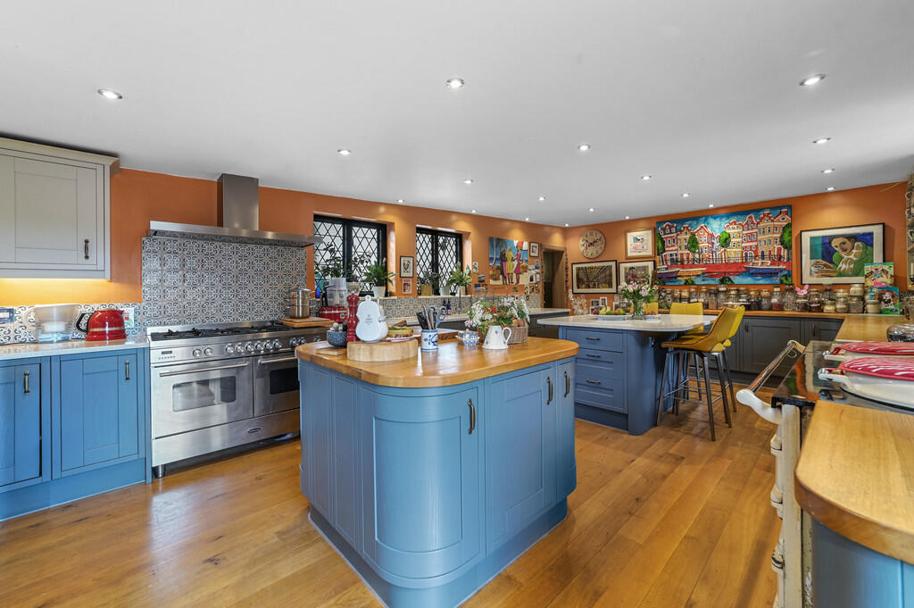 PT-FC(COL)-OldHou...