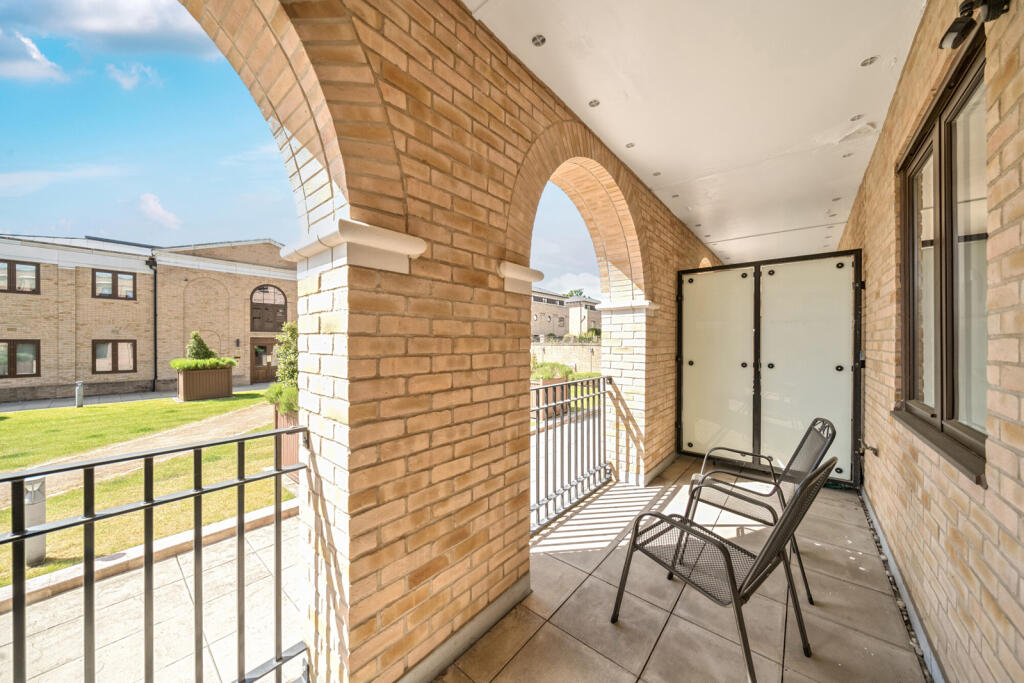 30-681b396eb8b12-...