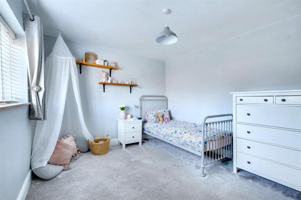Bedroom 2_2.jpeg
