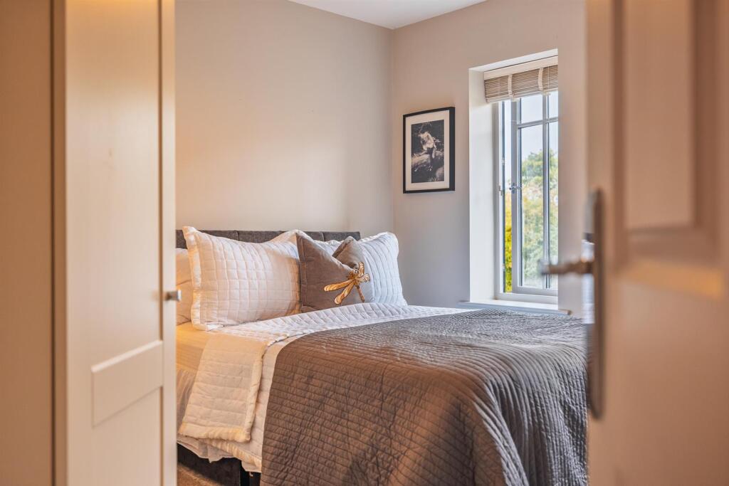 2 George Drive-49.jpg