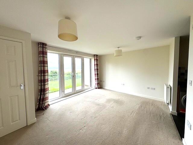 Sitting room 6