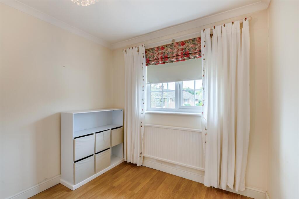 8658190-interior12.jpg