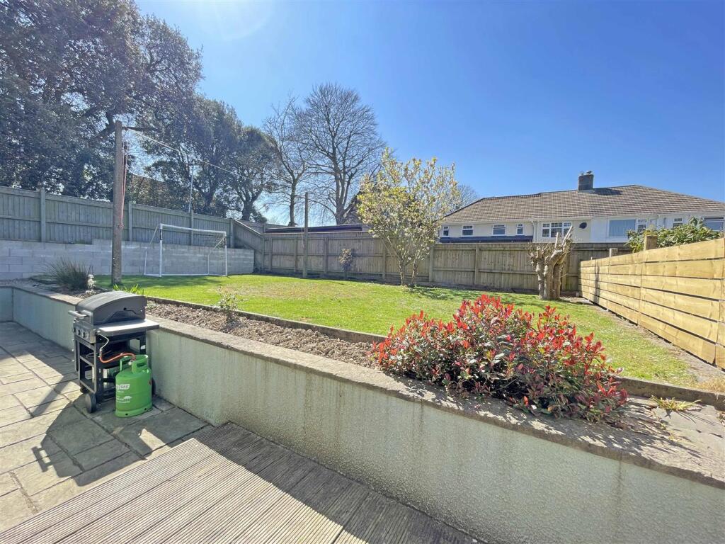 Great Berry Road 52 - Garden and Patio.jpg