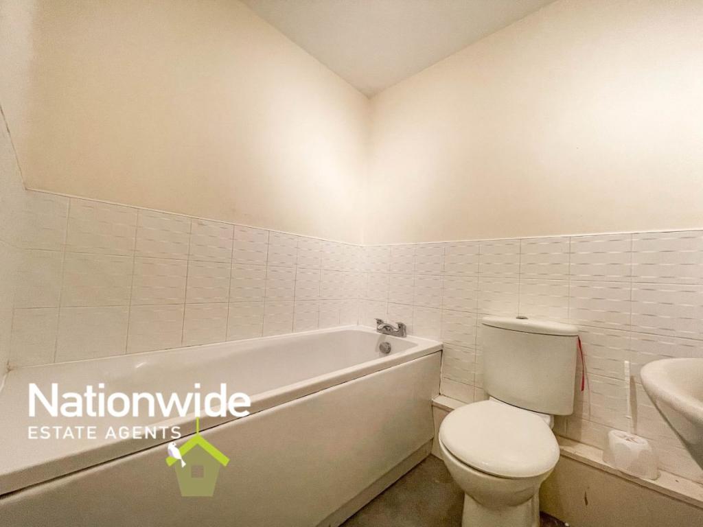 Main bathroom