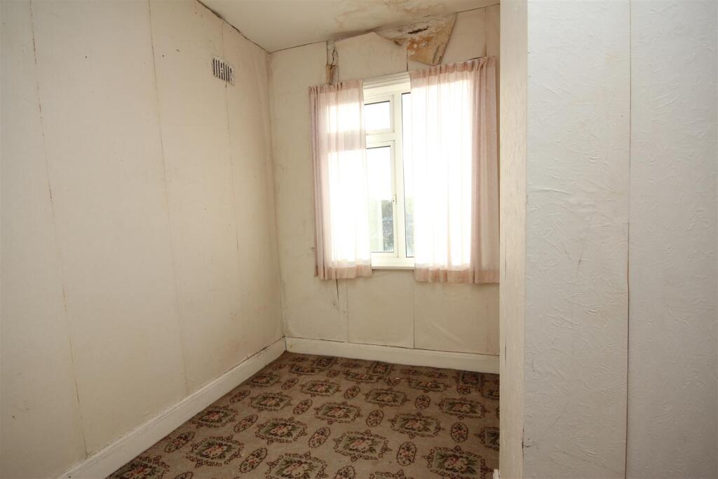 bed 3.JPG