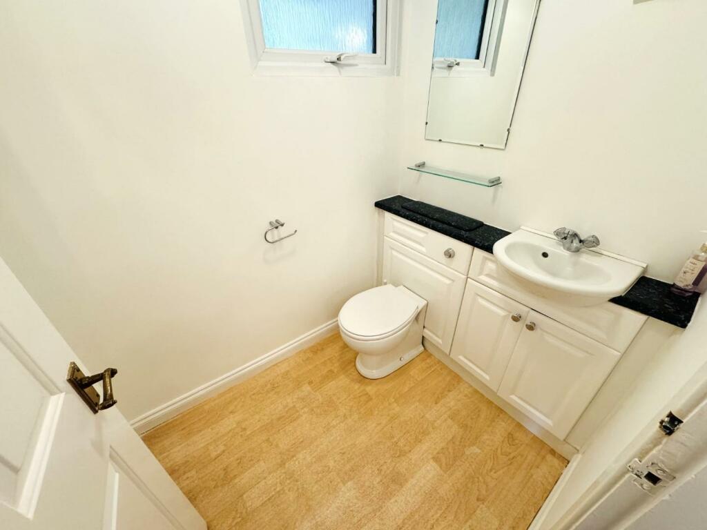 GUEST WC