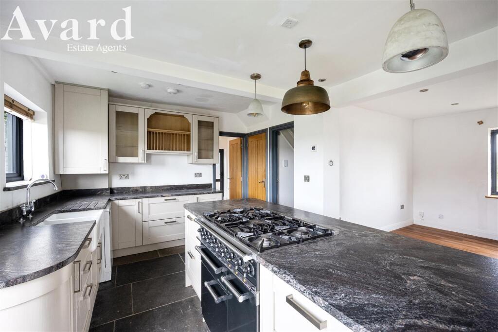 Warnham Rise_9-020.jpg