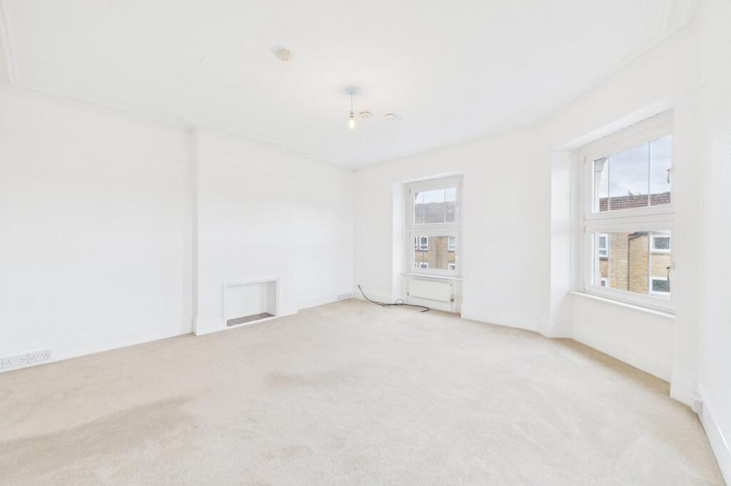 Living Room/ Bedroom