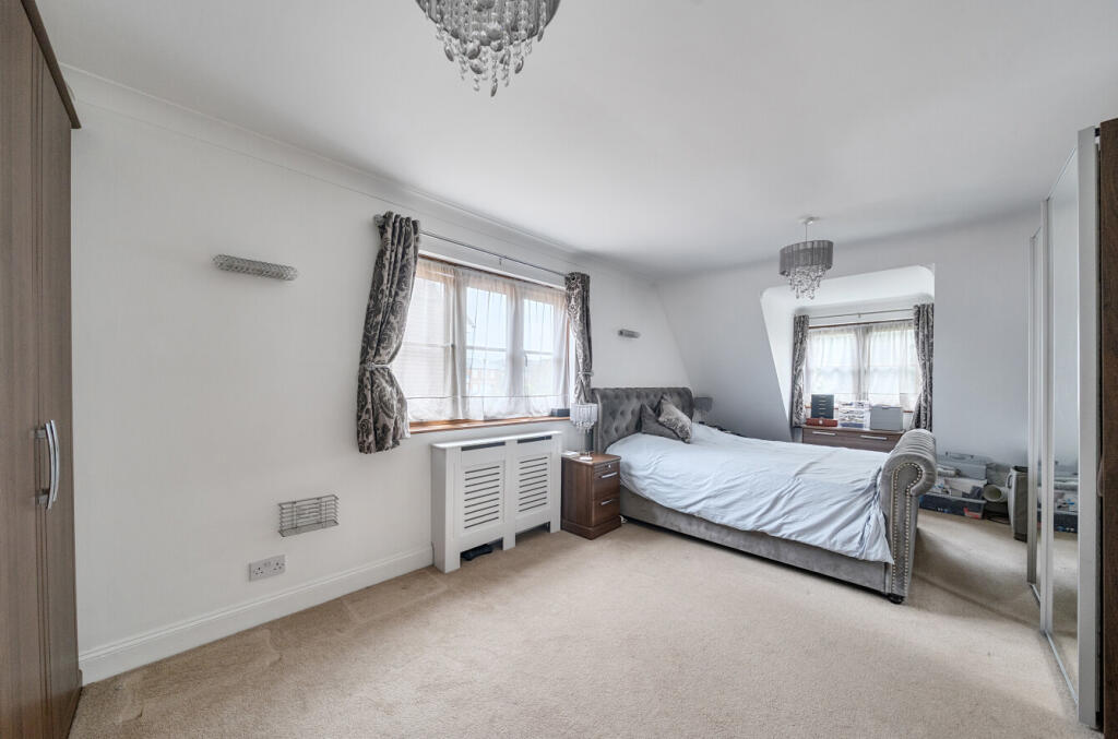 1373149-17-6904af...