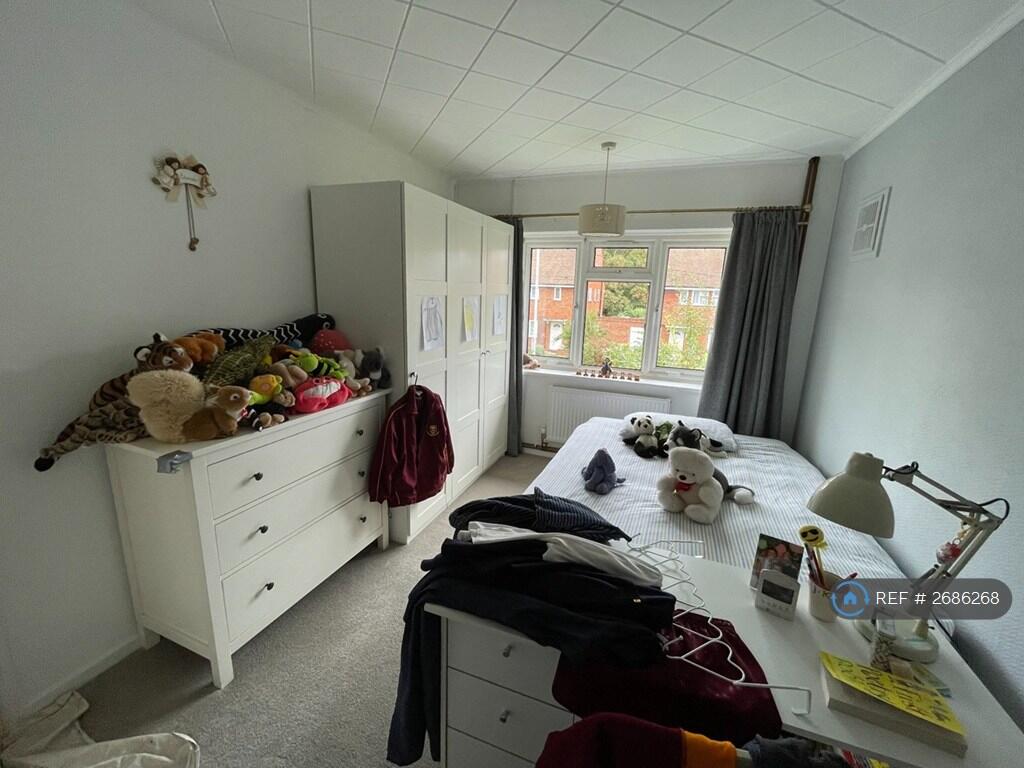 Bedroom 2 Showing Full Room