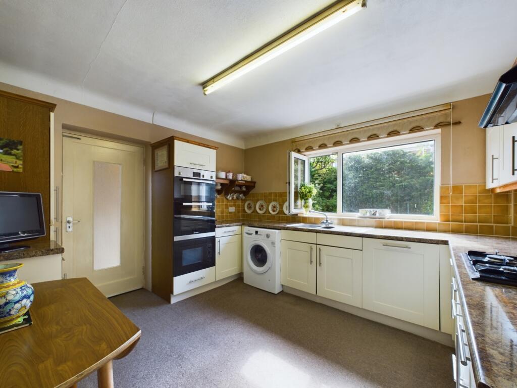 CAM02386G0-PR0074-STILL024