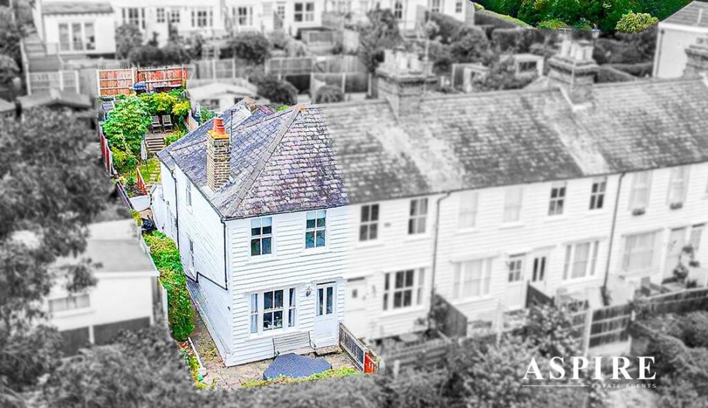 Aspire Estate Agents3000.jpg
