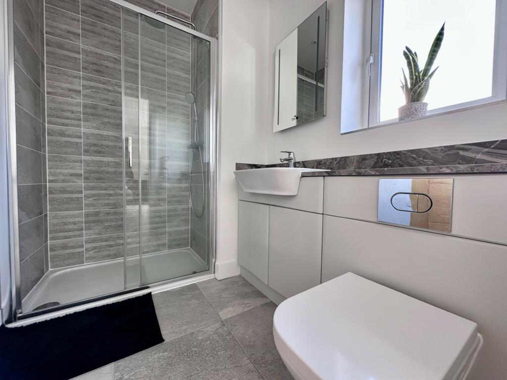 En-suite 1