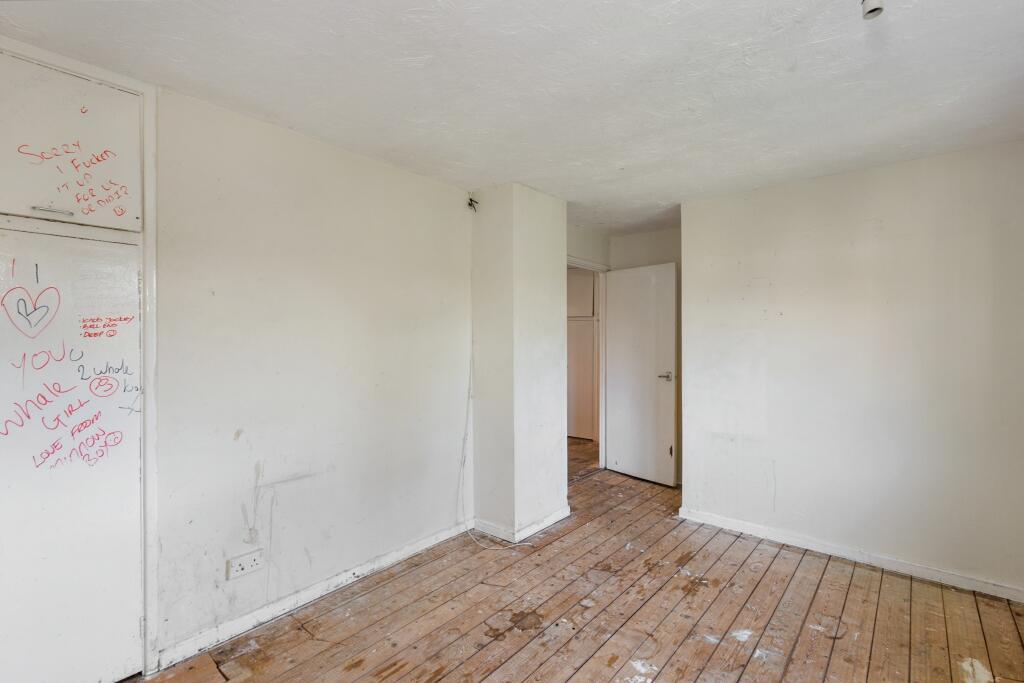 19 Wintringham Road, St. Neots, Cambridgeshire, PE19 1NX