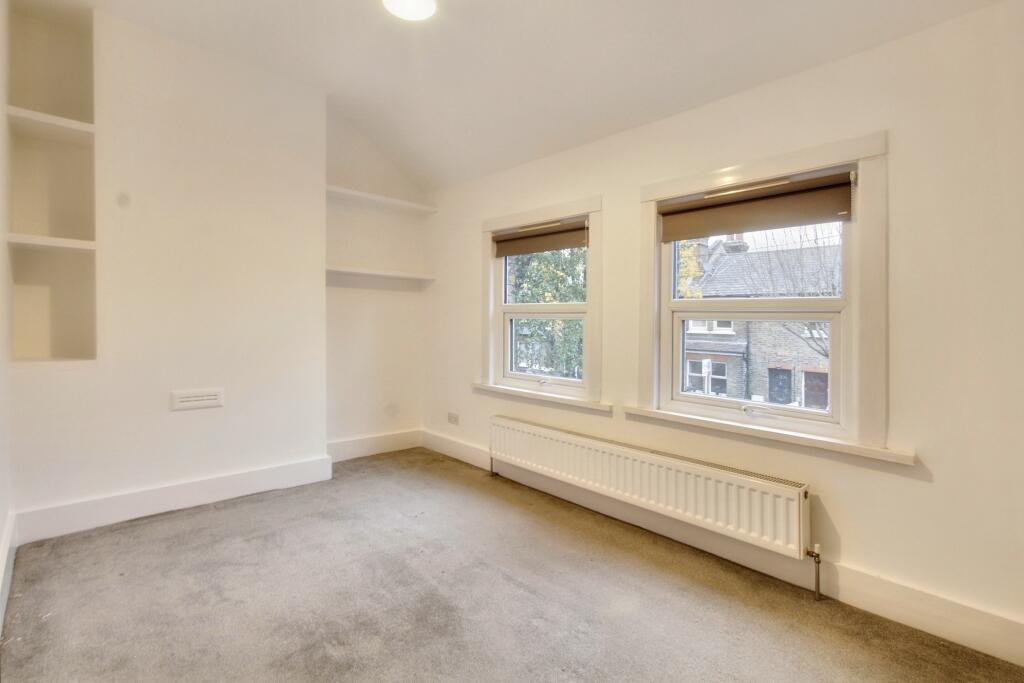 6.BEDROOM.jpg