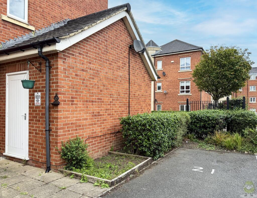 Bike Store and Parking Space