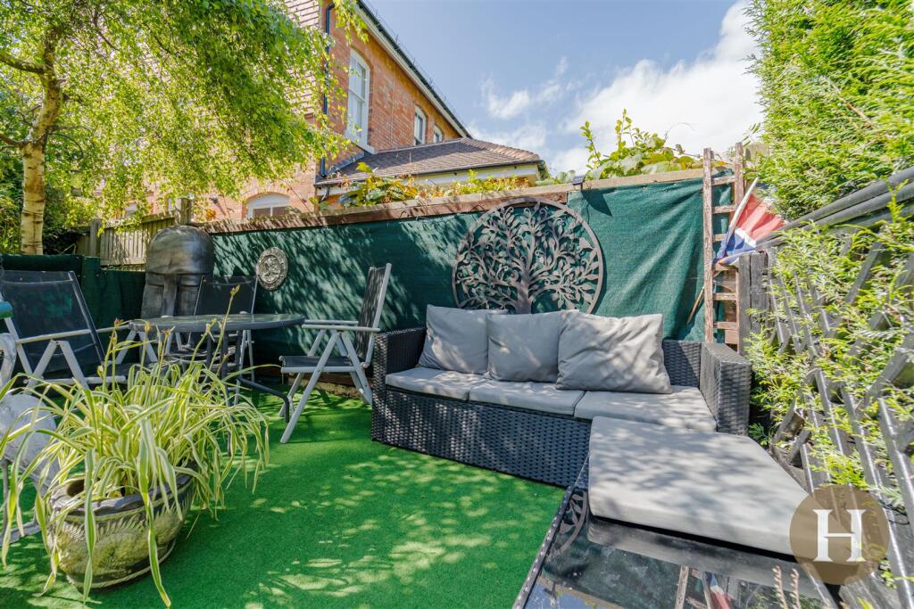 Hadleigh Estate Agents-48.jpg