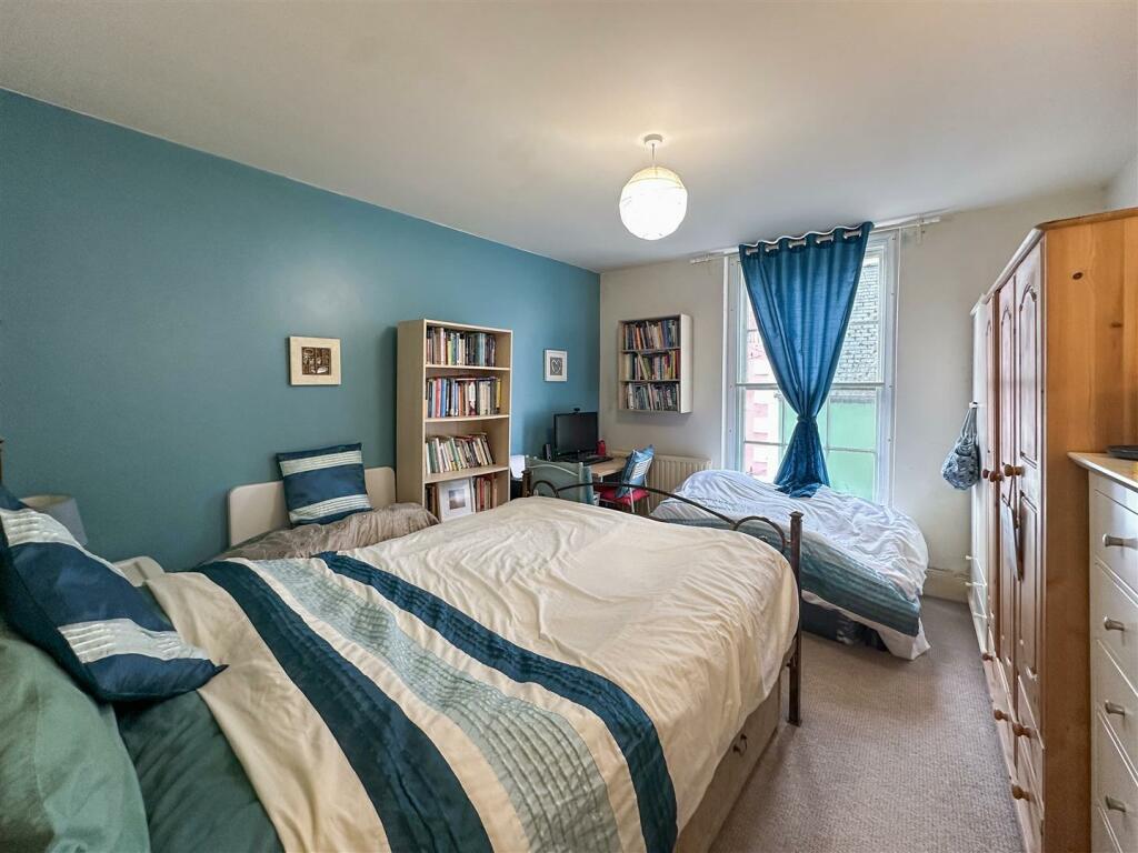 Bedroom 3.jpg