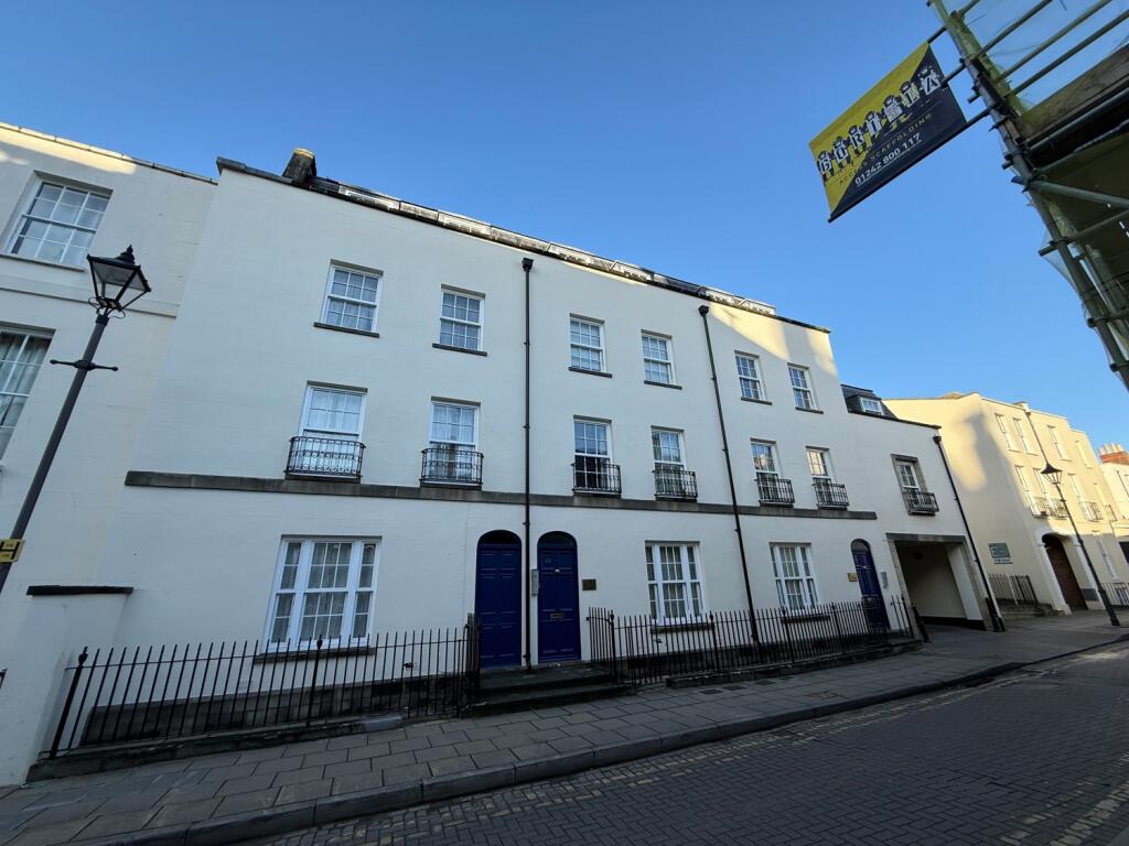 real flat 8 49