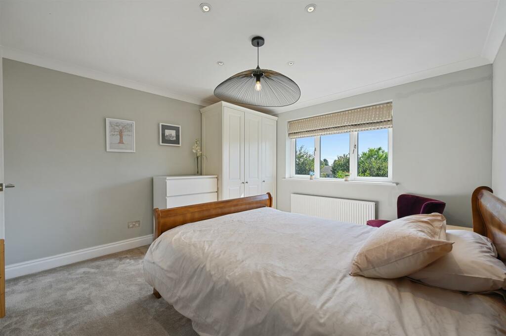 Bedroom 2.jpg