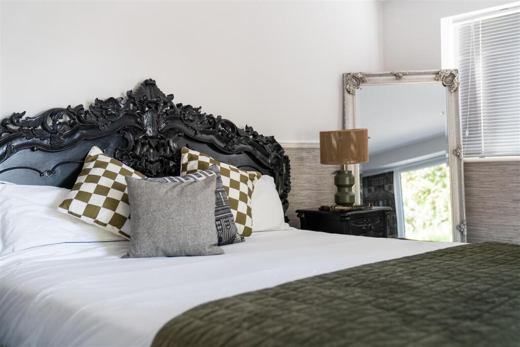 Bedroom5-4.jpg