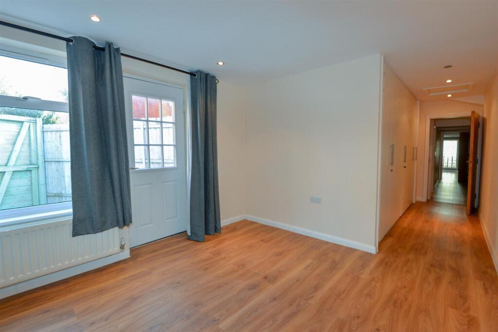 Bedroom1 2.jpg