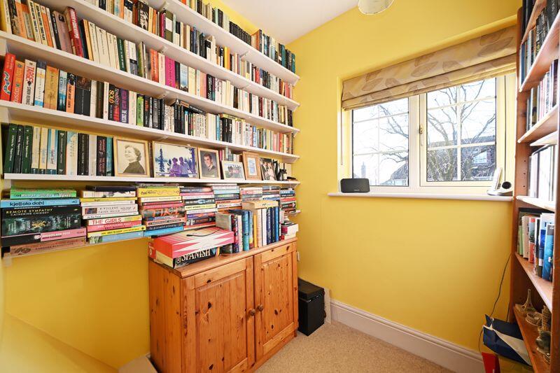 Bedroom 3 / Study