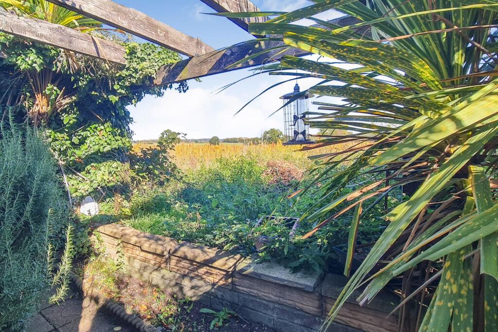 Pear Tree Cottage, Kirstead, Norfolk, NR15 1EA
