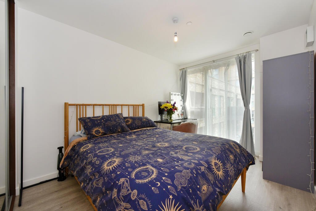 Photo 8